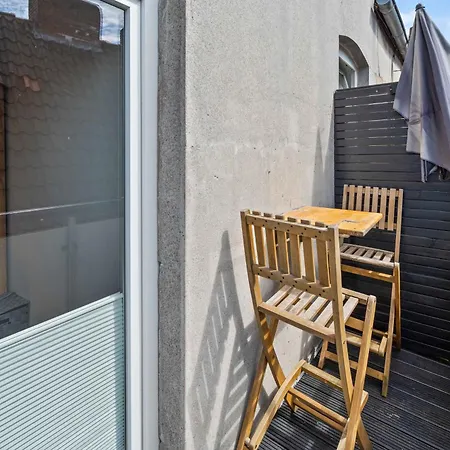 10 Loft * Έμντεν